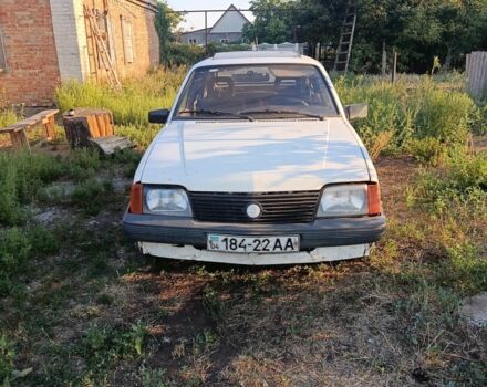 Білий Опель Аскона, об'ємом двигуна 0 л та пробігом 12 тис. км за 402 $, фото 1 на Automoto.ua