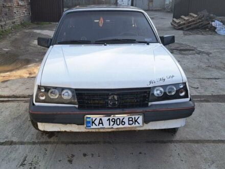 Білий Опель Аскона, об'ємом двигуна 1.6 л та пробігом 250 тис. км за 1100 $, фото 1 на Automoto.ua