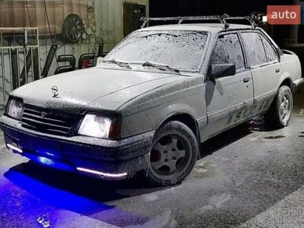 Білий Опель Аскона, об'ємом двигуна 0 л та пробігом 123 тис. км за 1300 $, фото 1 на Automoto.ua