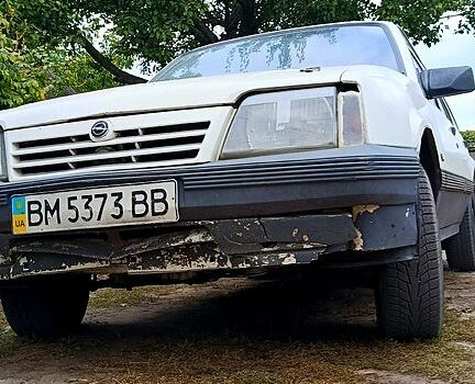 Білий Опель Аскона, об'ємом двигуна 1.6 л та пробігом 0 тис. км за 1000 $, фото 1 на Automoto.ua