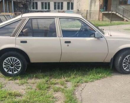 Бежевий Опель Аскона, об'ємом двигуна 1.6 л та пробігом 360 тис. км за 900 $, фото 5 на Automoto.ua
