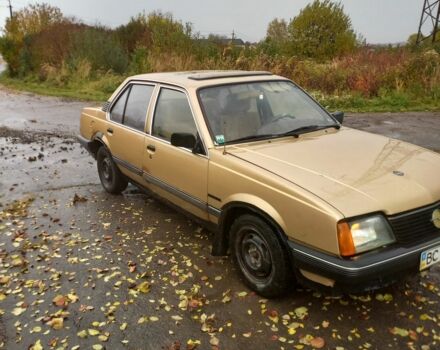 Бежевый Опель Аскона, объемом двигателя 1 л и пробегом 300 тыс. км за 350 $, фото 7 на Automoto.ua