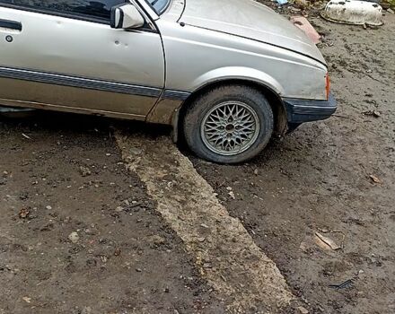 Бежевый Опель Аскона, объемом двигателя 1.6 л и пробегом 200 тыс. км за 500 $, фото 7 на Automoto.ua