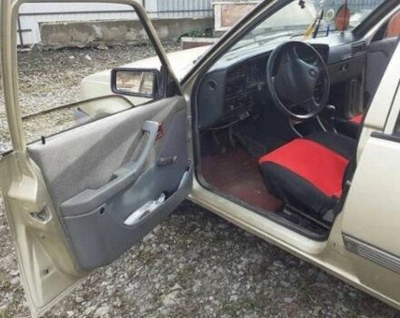 Бежевий Опель Аскона, об'ємом двигуна 1.6 л та пробігом 300 тис. км за 650 $, фото 2 на Automoto.ua