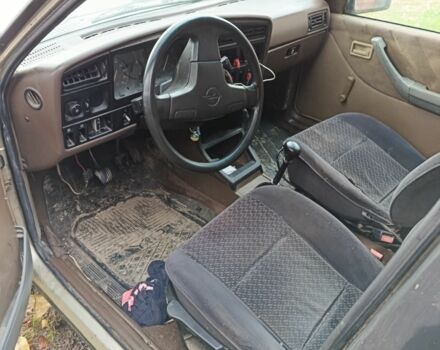 Бежевый Опель Аскона, объемом двигателя 0 л и пробегом 1 тыс. км за 650 $, фото 6 на Automoto.ua