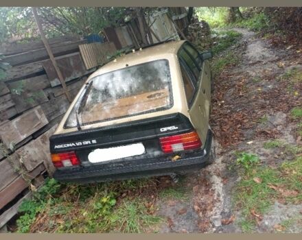 Бежевий Опель Аскона, об'ємом двигуна 1.8 л та пробігом 37 тис. км за 486 $, фото 1 на Automoto.ua
