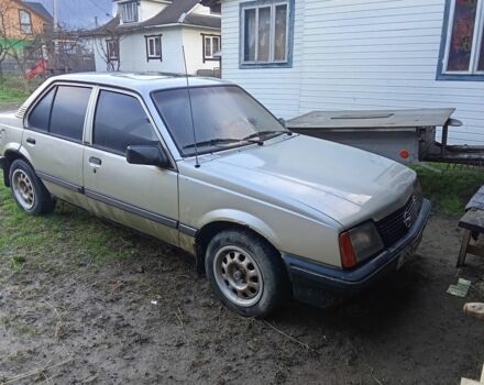 Бежевый Опель Аскона, объемом двигателя 0 л и пробегом 1000 тыс. км за 500 $, фото 1 на Automoto.ua