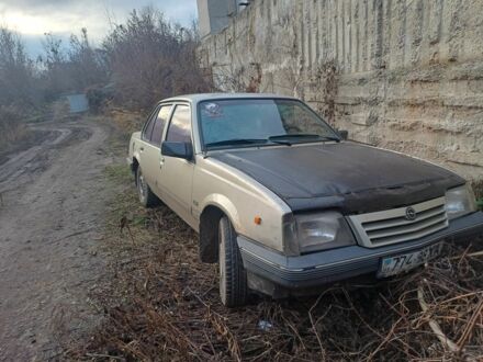 Бежевий Опель Аскона, об'ємом двигуна 0 л та пробігом 100 тис. км за 356 $, фото 1 на Automoto.ua