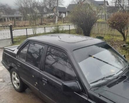 Чорний Опель Аскона, об'ємом двигуна 1.8 л та пробігом 321 тис. км за 550 $, фото 1 на Automoto.ua