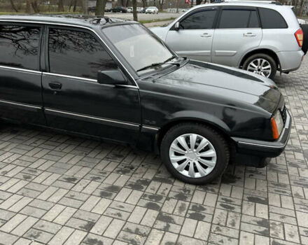 Черный Опель Аскона, объемом двигателя 0 л и пробегом 700 тыс. км за 1000 $, фото 6 на Automoto.ua