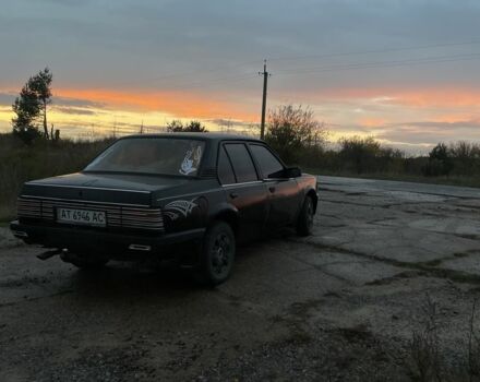 Черный Опель Аскона, объемом двигателя 1.6 л и пробегом 176 тыс. км за 450 $, фото 2 на Automoto.ua