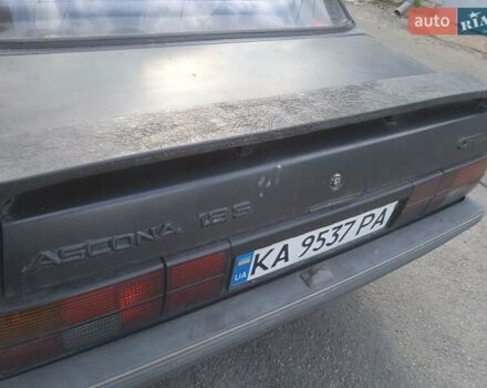 Черный Опель Аскона, объемом двигателя 1.8 л и пробегом 500 тыс. км за 650 $, фото 1 на Automoto.ua