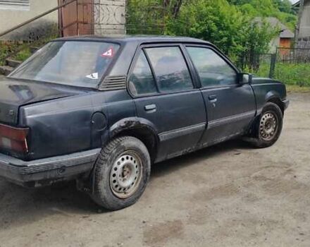 Черный Опель Аскона, объемом двигателя 1.6 л и пробегом 200 тыс. км за 500 $, фото 5 на Automoto.ua