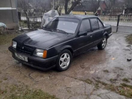 Чорний Опель Аскона, об'ємом двигуна 1.8 л та пробігом 321 тис. км за 550 $, фото 1 на Automoto.ua