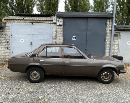Опель Аскона 1981 в Черкассах на Automoto.ua Коричневый Опель Аскона, объемом двигателя 1.9 л и пробегом 200 тыс. км за 421 $, фото 1 на Automoto.ua