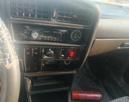 Червоний Опель Аскона, об'ємом двигуна 1.8 л та пробігом 2 тис. км за 496 $, фото 4 на Automoto.ua