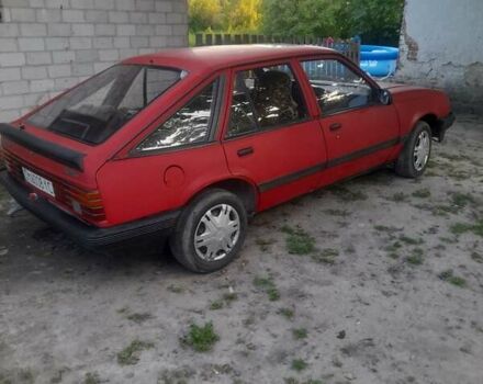 Червоний Опель Аскона, об'ємом двигуна 1.4 л та пробігом 200 тис. км за 450 $, фото 13 на Automoto.ua