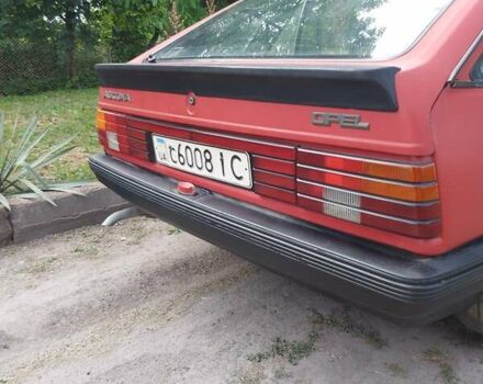 Червоний Опель Аскона, об'ємом двигуна 1.4 л та пробігом 200 тис. км за 450 $, фото 6 на Automoto.ua