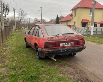 Червоний Опель Аскона, об'ємом двигуна 1.6 л та пробігом 150 тис. км за 500 $, фото 3 на Automoto.ua