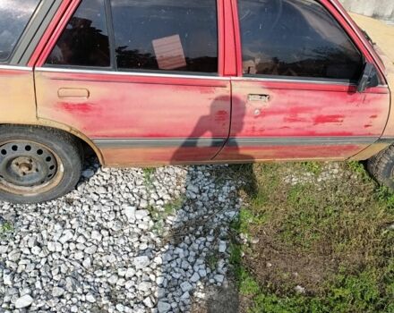 Красный Опель Аскона, объемом двигателя 0 л и пробегом 100 тыс. км за 357 $, фото 1 на Automoto.ua