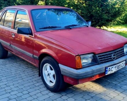 Опель Аскона 1987 в Ратно на Automoto.ua Красный Опель Аскона, объемом двигателя 1.6 л и пробегом 300 тыс. км за 900 $, фото 4 на Automoto.ua