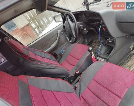 Красный Опель Аскона, объемом двигателя 1.6 л и пробегом 500 тыс. км за 800 $, фото 10 на Automoto.ua