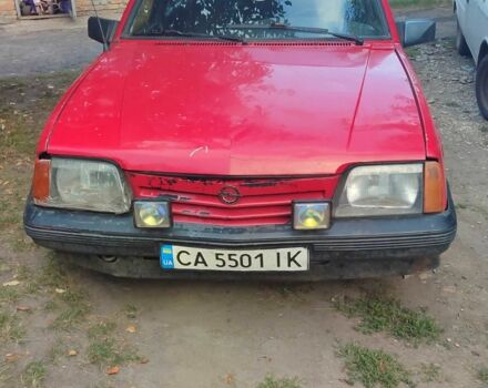 Красный Опель Аскона, объемом двигателя 2 л и пробегом 30 тыс. км за 691 $, фото 1 на Automoto.ua