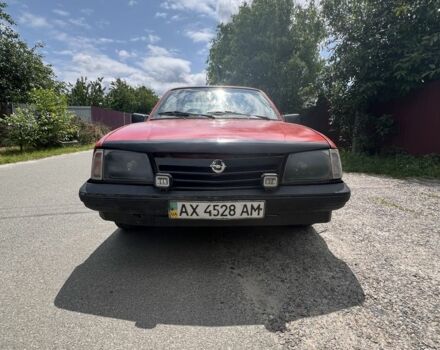 Красный Опель Аскона, объемом двигателя 2 л и пробегом 200 тыс. км за 800 $, фото 4 на Automoto.ua