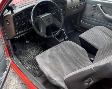 Красный Опель Аскона, объемом двигателя 2 л и пробегом 200 тыс. км за 800 $, фото 6 на Automoto.ua