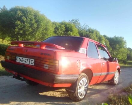 Красный Опель Аскона, объемом двигателя 0 л и пробегом 200 тыс. км за 680 $, фото 1 на Automoto.ua