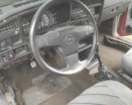 Червоний Опель Аскона, об'ємом двигуна 1.6 л та пробігом 120 тис. км за 764 $, фото 11 на Automoto.ua