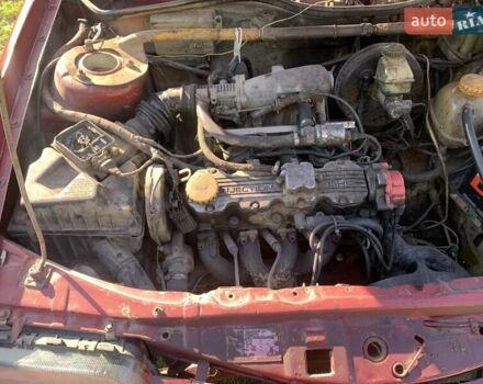 Красный Опель Аскона, объемом двигателя 1.8 л и пробегом 300 тыс. км за 307 $, фото 5 на Automoto.ua