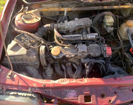 Красный Опель Аскона, объемом двигателя 1.8 л и пробегом 300 тыс. км за 308 $, фото 4 на Automoto.ua