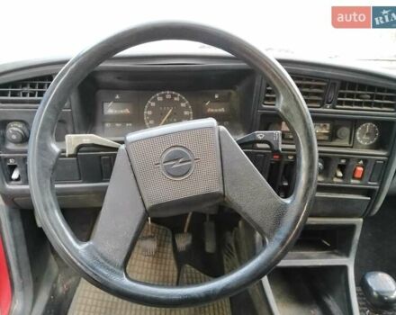 Опель Аскона 1986 в Хмельницком на Automoto.ua Красный Опель Аскона, объемом двигателя 2 л и пробегом 270 тыс. км за 1300 $, фото 9 на Automoto.ua