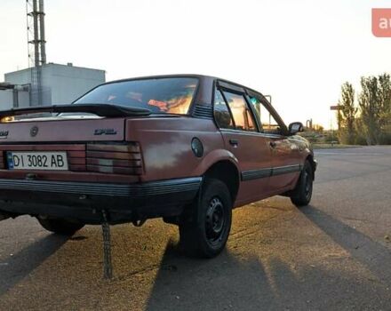 Красный Опель Аскона, объемом двигателя 1.6 л и пробегом 160 тыс. км за 1200 $, фото 3 на Automoto.ua