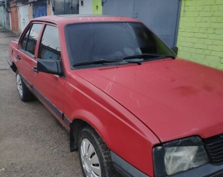Червоний Опель Аскона, об'ємом двигуна 2 л та пробігом 300 тис. км за 800 $, фото 3 на Automoto.ua