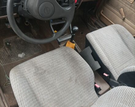 Красный Опель Аскона, объемом двигателя 1 л и пробегом 200 тыс. км за 400 $, фото 5 на Automoto.ua