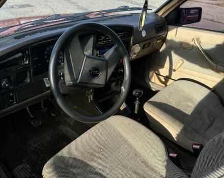 Красный Опель Аскона, объемом двигателя 1.6 л и пробегом 3 тыс. км за 710 $, фото 6 на Automoto.ua