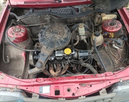 Красный Опель Аскона, объемом двигателя 1 л и пробегом 200 тыс. км за 400 $, фото 1 на Automoto.ua