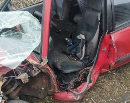 Червоний Опель Аскона, об'ємом двигуна 2 л та пробігом 1 тис. км за 238 $, фото 3 на Automoto.ua