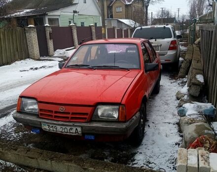 Красный Опель Аскона, объемом двигателя 16 л и пробегом 300 тыс. км за 750 $, фото 1 на Automoto.ua