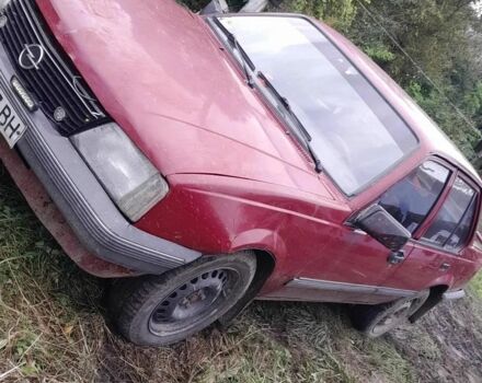 Червоний Опель Аскона, об'ємом двигуна 1.6 л та пробігом 315 тис. км за 850 $, фото 4 на Automoto.ua