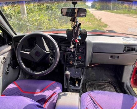 Красный Опель Аскона, объемом двигателя 1.8 л и пробегом 100 тыс. км за 350 $, фото 3 на Automoto.ua