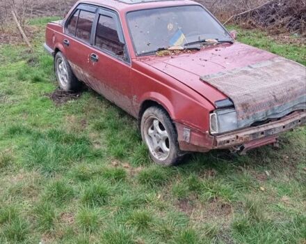 Красный Опель Аскона, объемом двигателя 1.8 л и пробегом 100 тыс. км за 350 $, фото 2 на Automoto.ua