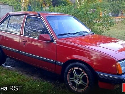 Опель Аскона 1982 у Мерефа на Automoto.ua Червоний Опель Аскона, об'ємом двигуна 1.6 л та пробігом 200 тис. км за 1500 $, фото 1 на Automoto.ua