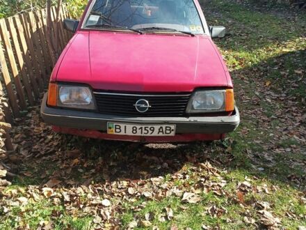 Красный Опель Аскона, объемом двигателя 1.6 л и пробегом 100 тыс. км за 800 $, фото 1 на Automoto.ua