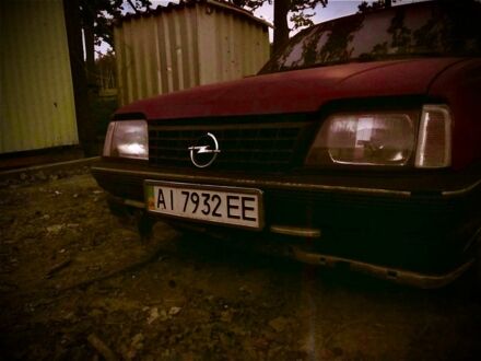 Опель Аскона 1983 у Новорад-Волынском на Automoto.ua Червоний Опель Аскона, об'ємом двигуна 1.6 л та пробігом 1000 тис. км за 412 $, фото 1 на Automoto.ua