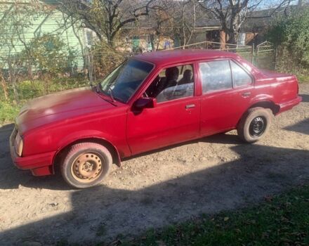Красный Опель Аскона, объемом двигателя 1.8 л и пробегом 300 тыс. км за 308 $, фото 1 на Automoto.ua