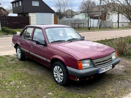 Опель Аскона 1987 у Глухове на Automoto.ua Червоний Опель Аскона, об'ємом двигуна 1.6 л та пробігом 0 тис. км за 1250 $, фото 1 на Automoto.ua