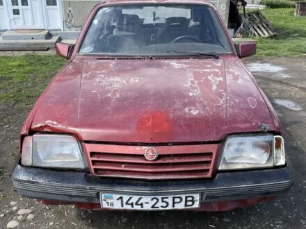 Опель Аскона 1987 в Коломые на Automoto.ua Красный Опель Аскона, объемом двигателя 1.8 л и пробегом 3 тыс. км за 200 $, фото 1 на Automoto.ua